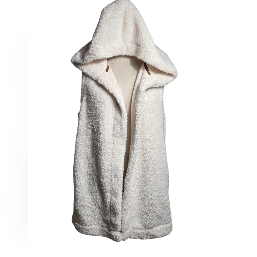 Koolaburra By UGG White Fleece Hooded Vest